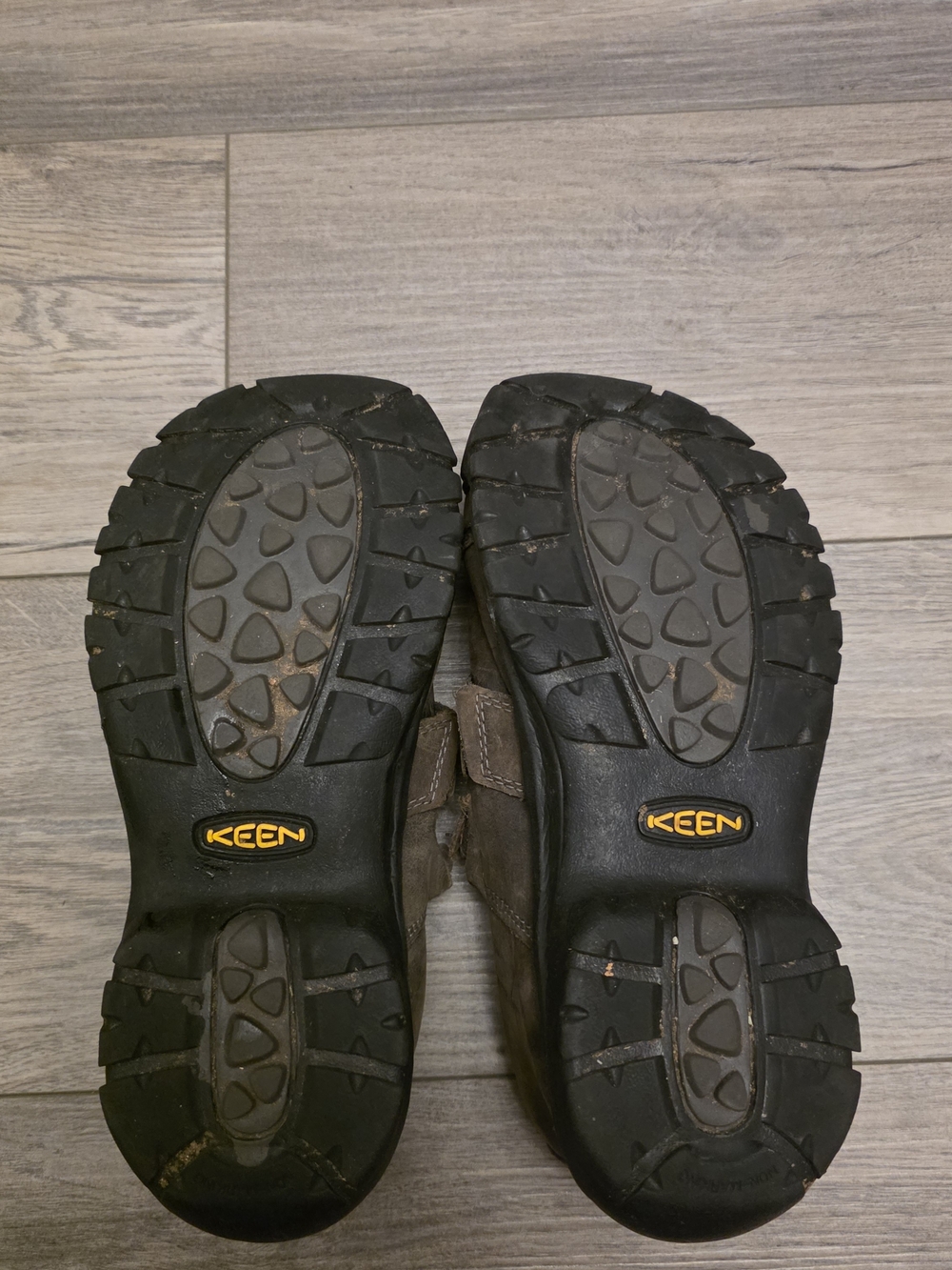 KEEN Kaci Leather Slip-Ons Size 9.5 - Picture 5 of 8